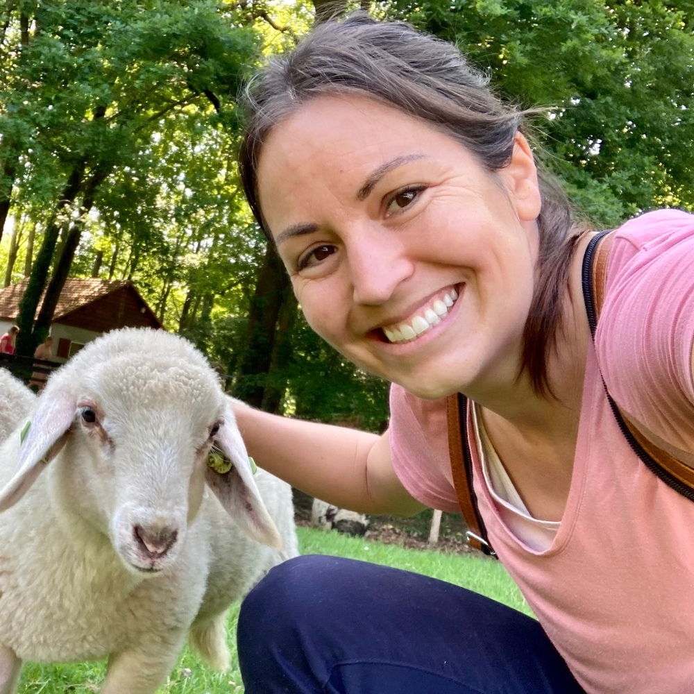 Meet your Posher, Amy
